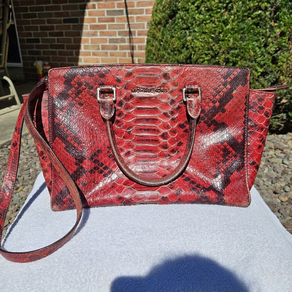 Michael Kors Selma Tote - Picture 1 of 16